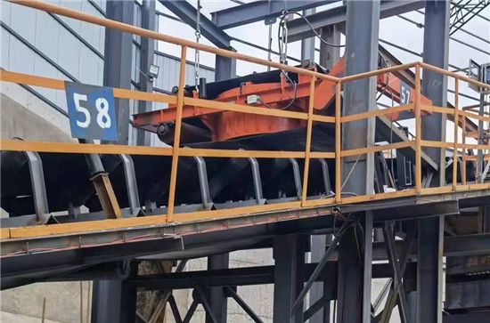 超强电磁除铁器使用现场